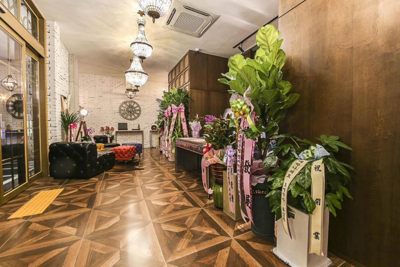 Lerocherrouge Hotel Чхунчхон Экстерьер фото